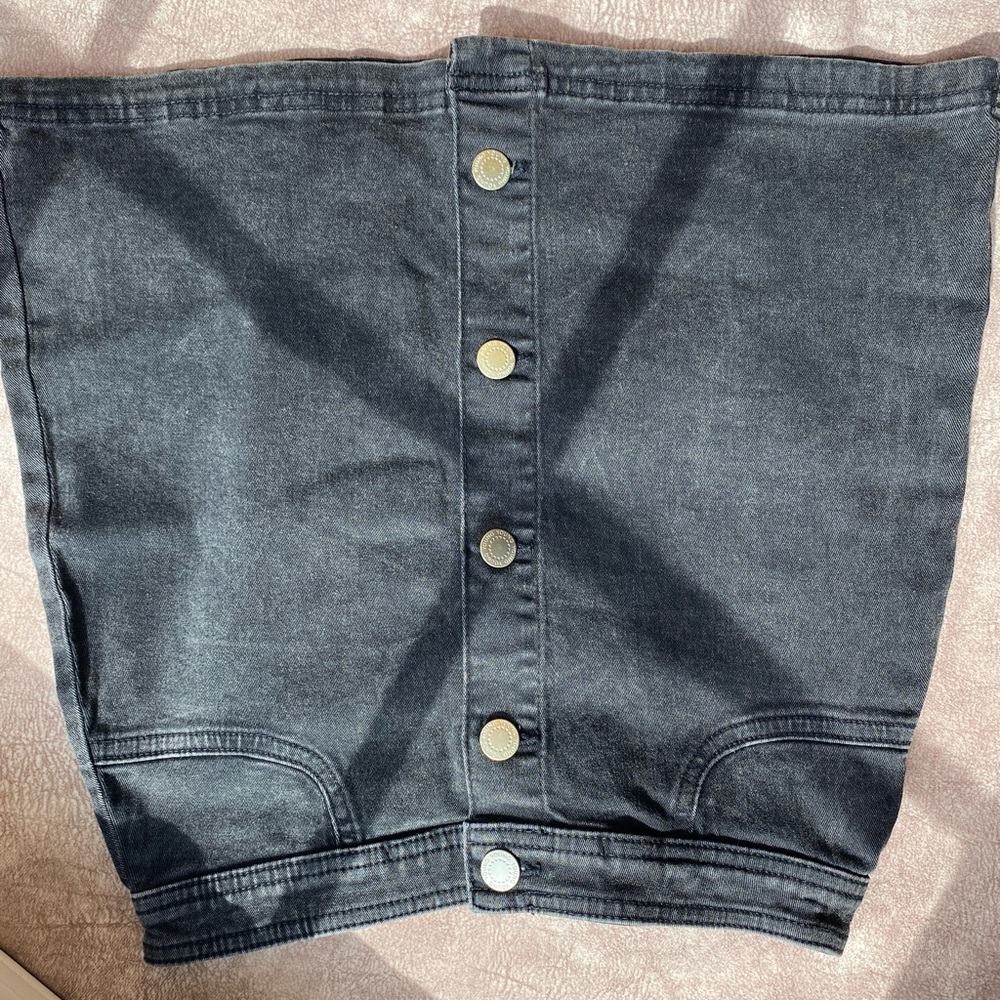 H&M divided black denim mini skirt
